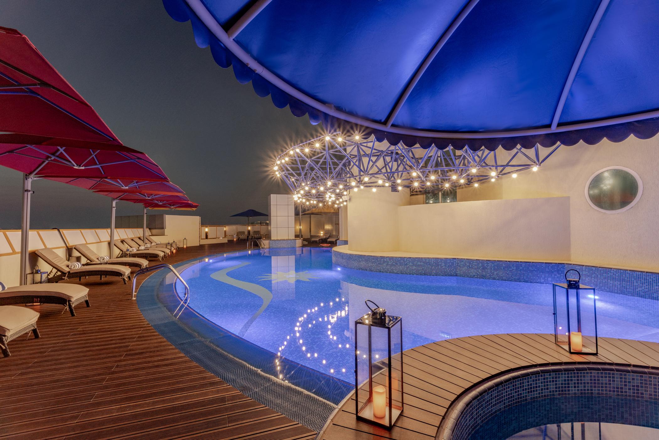 Leva Hotel Mazaya Centre Dubai Ngoại thất bức ảnh