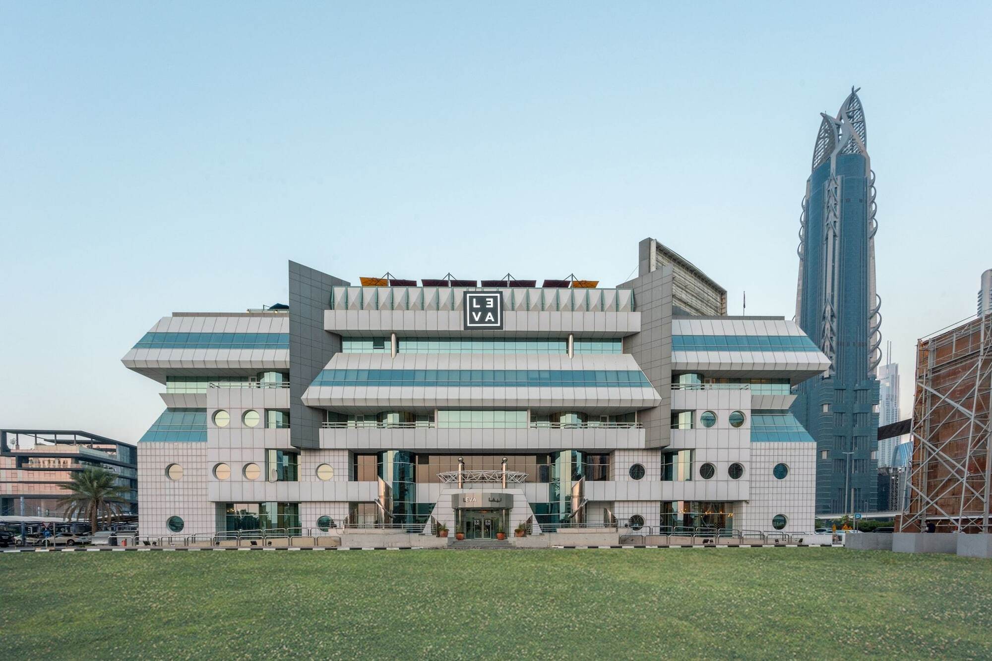 Leva Hotel Mazaya Centre Dubai Ngoại thất bức ảnh